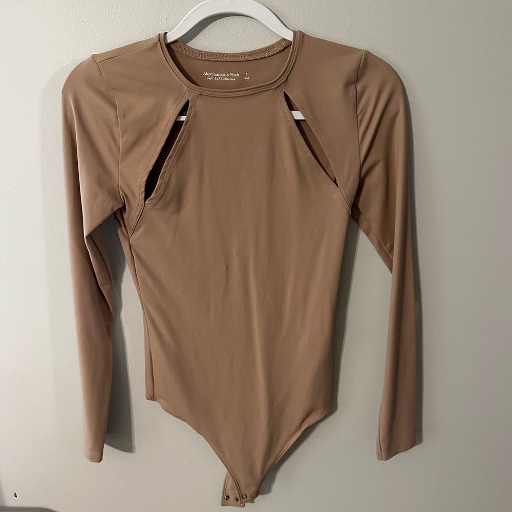 Tan long sleeve Abercrombie slash bodysuit size Small